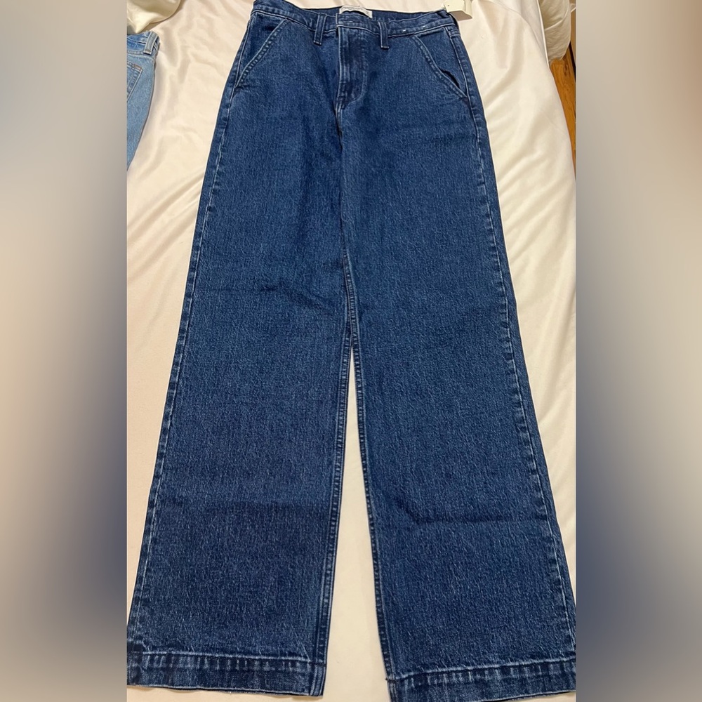 Abercrombie & Fitch High Rise Wide Leg Jeans - Dark Blue